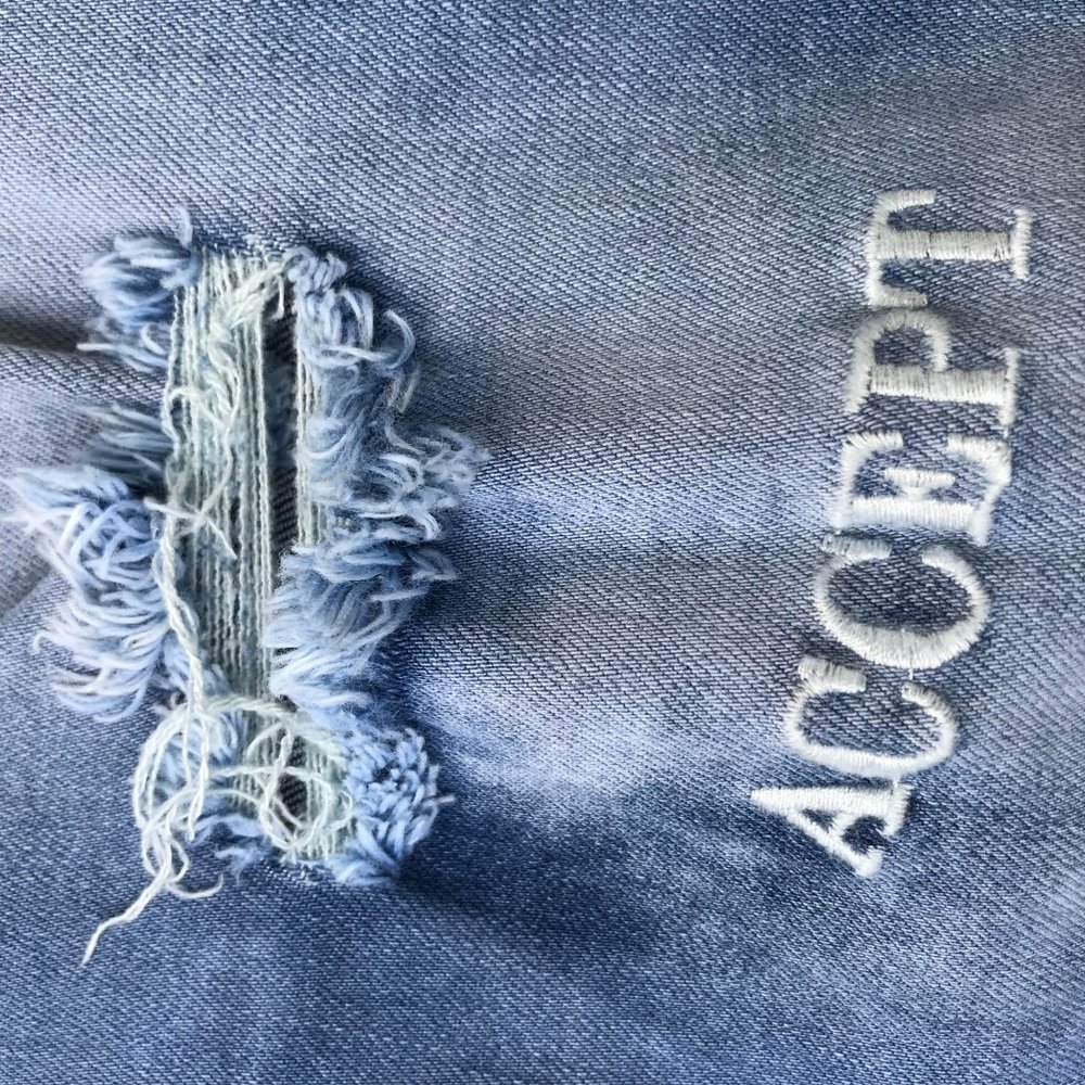 Blue Ripped Designer Denim Jeans - Picture 6 of 7